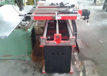 点击查看详细信息<br>标题：数控冲床自动送料机 阅读次数：3329